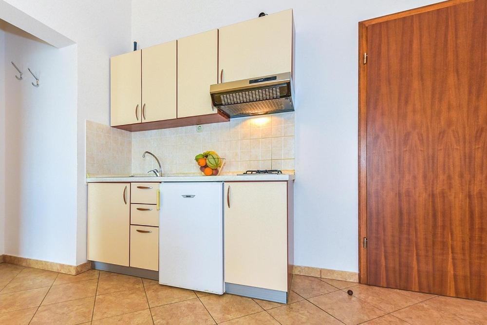 Apartments Adria 비오그라드나모루 객실 사진